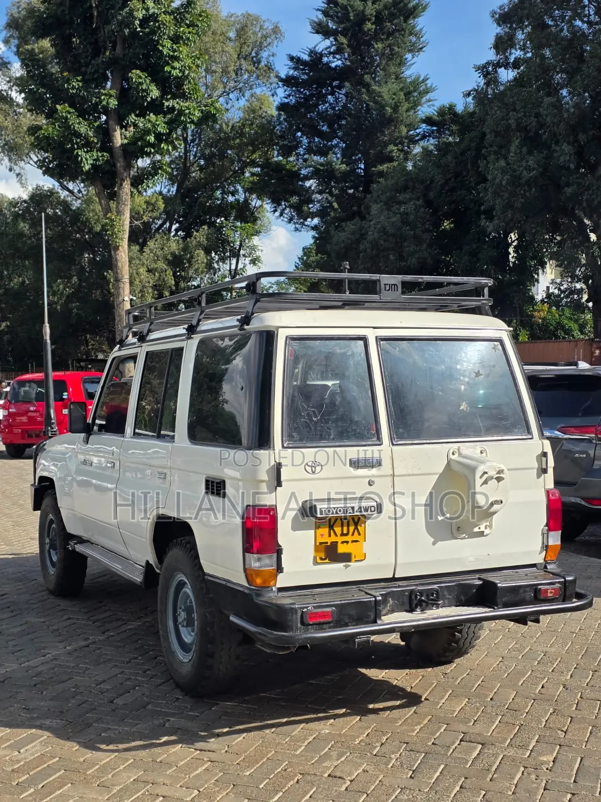 Toyota Land Cruiser 2012 White
