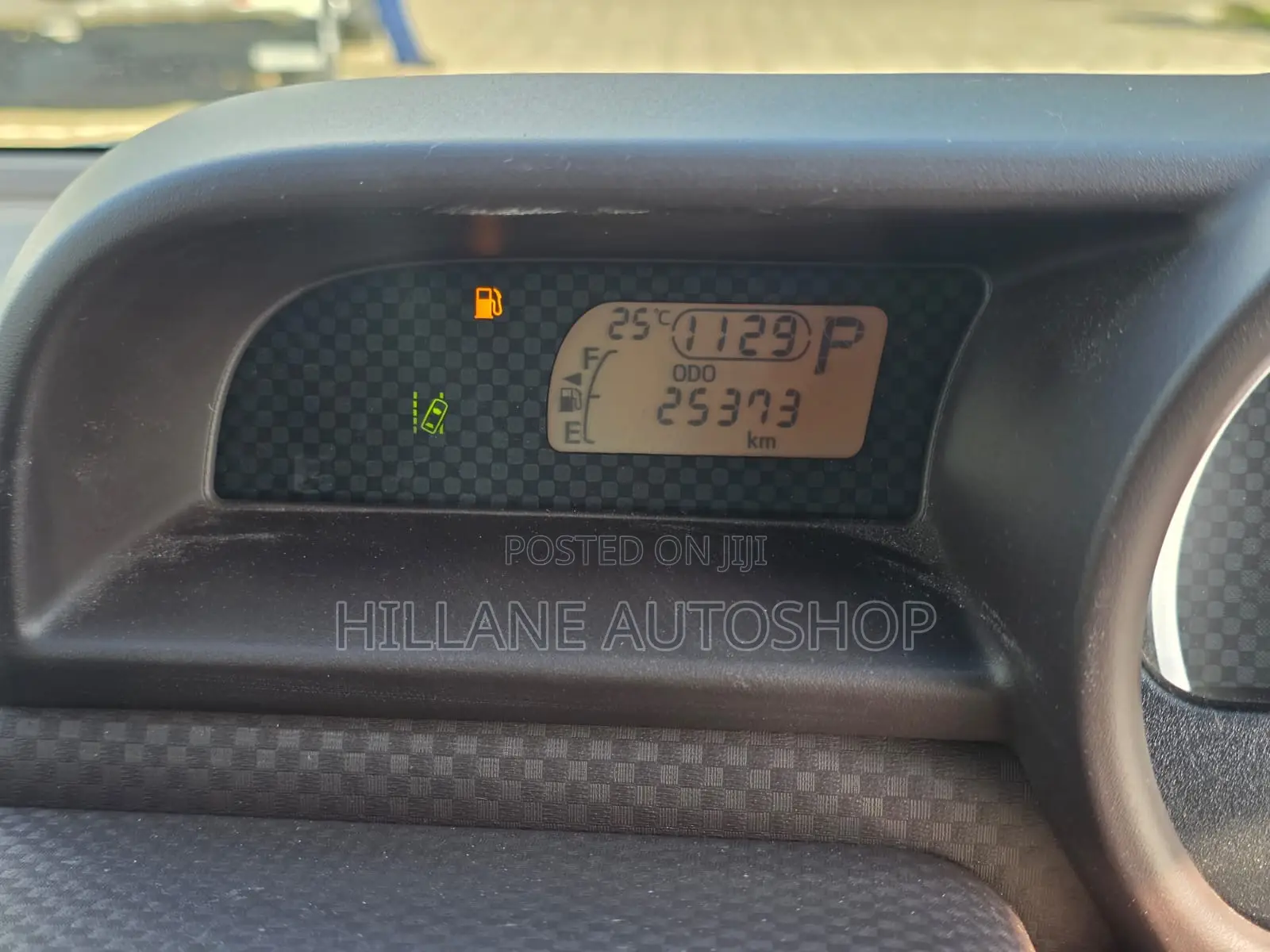 Toyota Porte 2018 Red