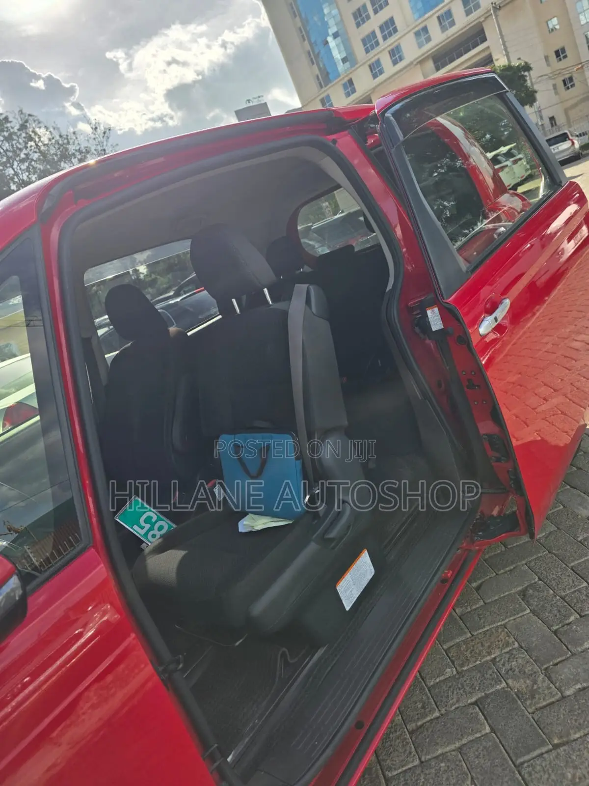 Toyota Porte 2018 Red