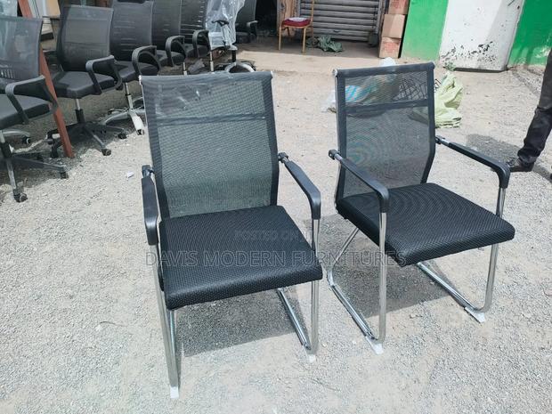 Mesh Cantilever Visitors Chair