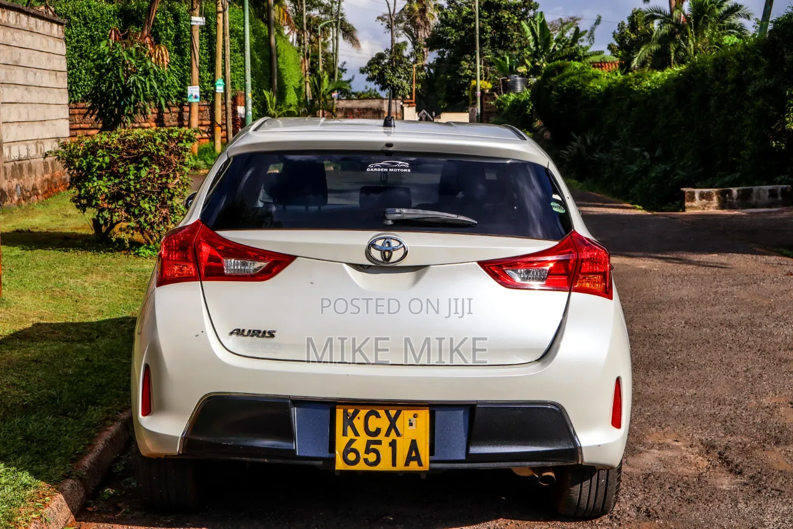 Toyota Auris 2012 White
