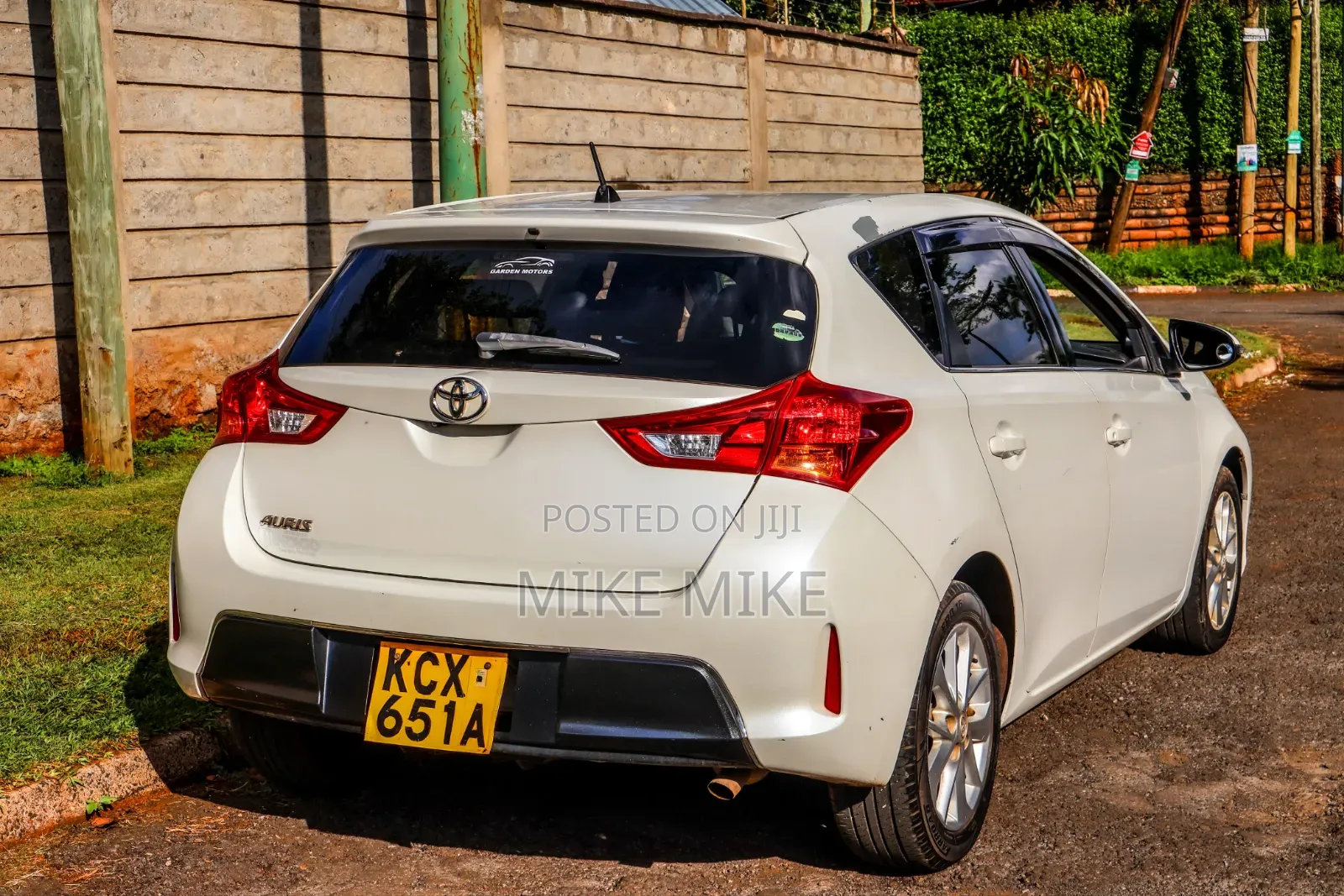 Toyota Auris 2012 White