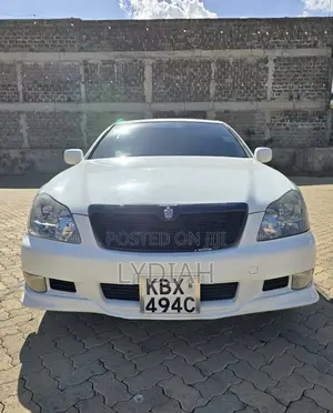 Toyota Crown 2006 White