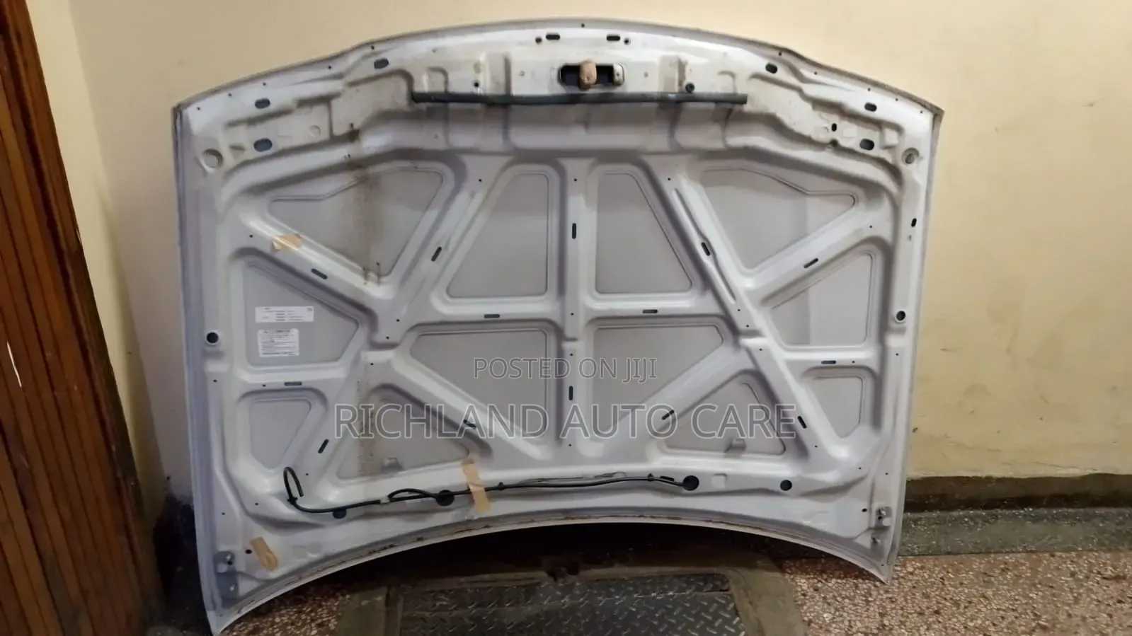 Bonnet Nissan B15/Sunny