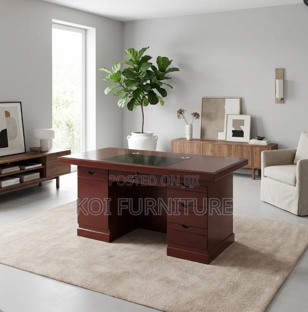 Office Desk; 1.4 Meters Mahogany Executive Desk With Execellent Finish