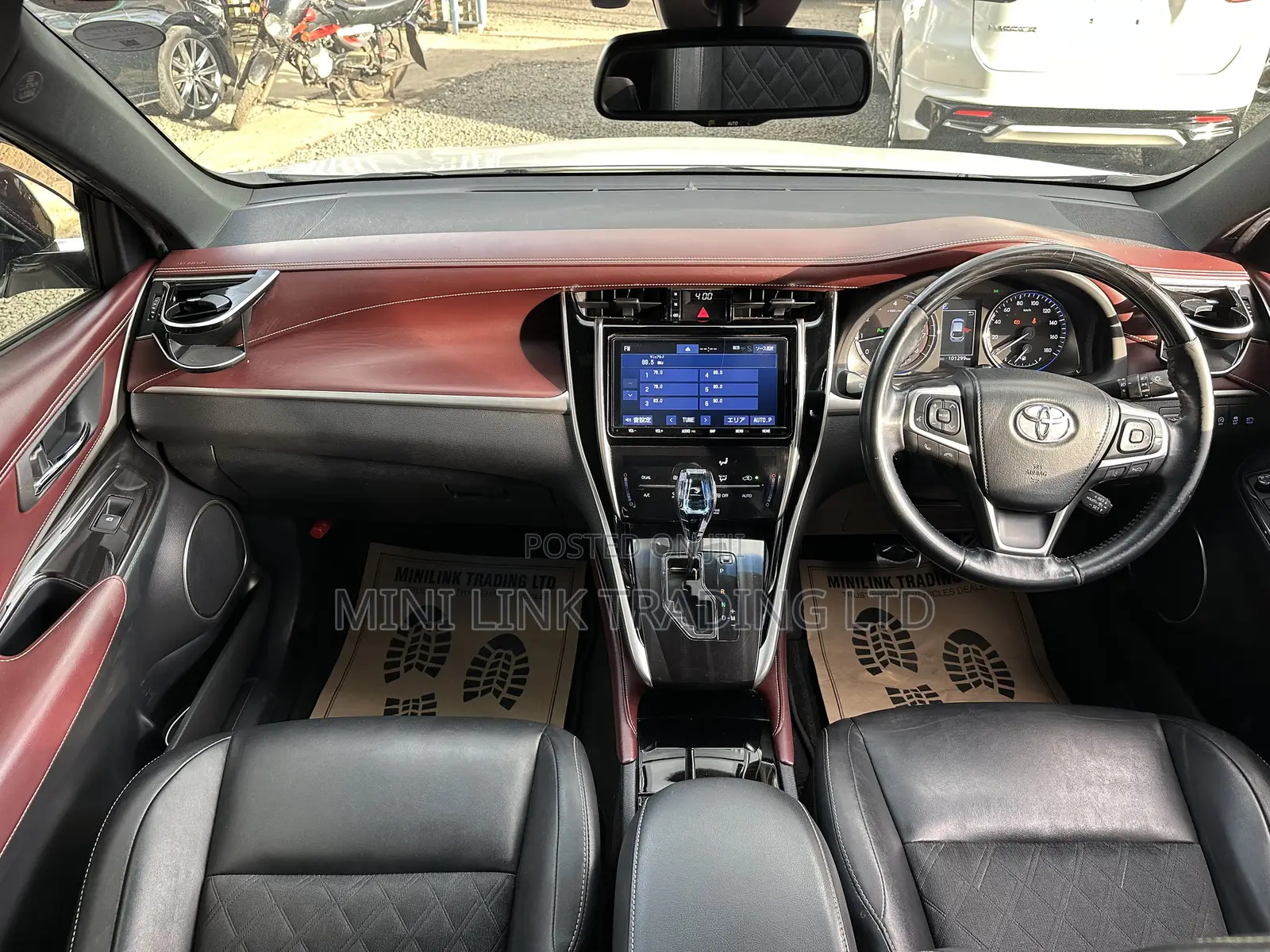 Toyota Harrier 2.0 2019 Pearl