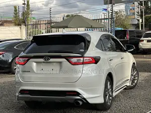 Toyota Harrier 2.0 2019 Pearl