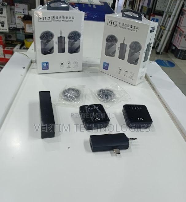 F11-2 Wireless Lapel Microphone 3-in-1 for Conferences Video