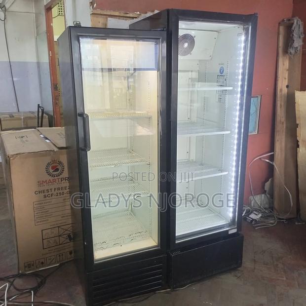 Well Maintained Display Chiller - thumbnail 4
