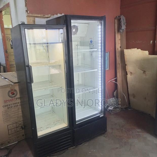 Well Maintained Display Chiller - thumbnail 5