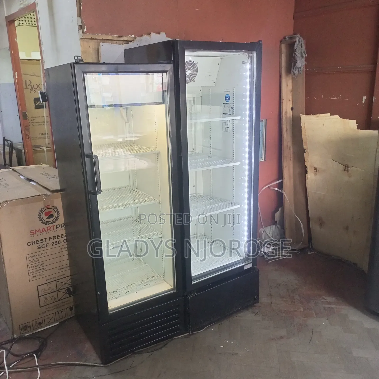 Well Maintained Display Chiller
