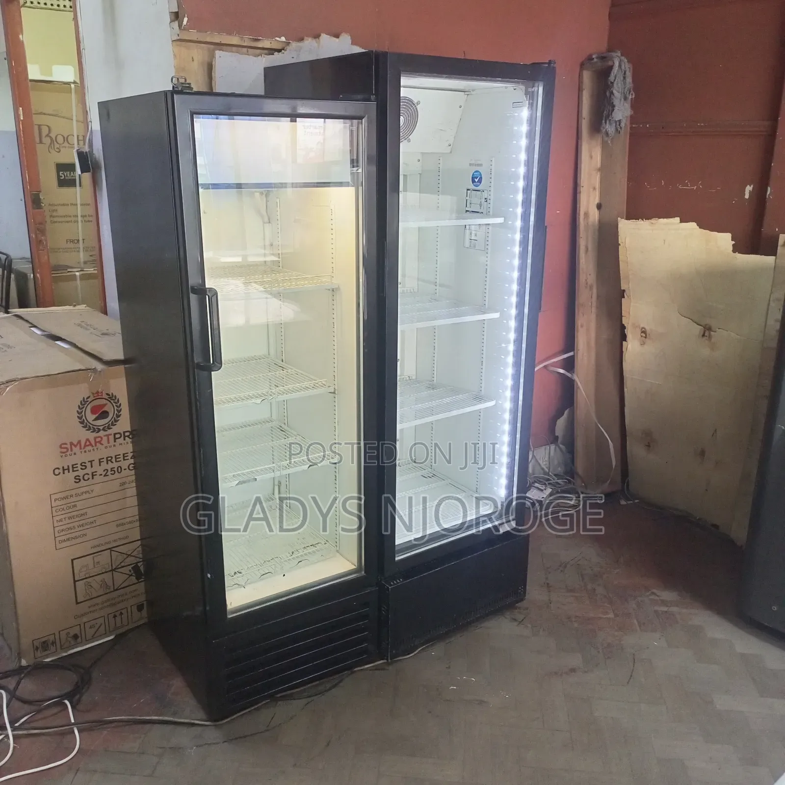 Well Maintained Display Chiller