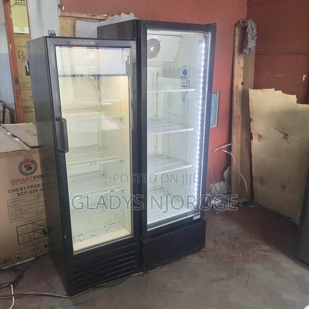 Well Maintained Display Chiller - thumbnail 8