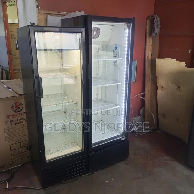 Well Maintained Display Chiller - thumbnail 10