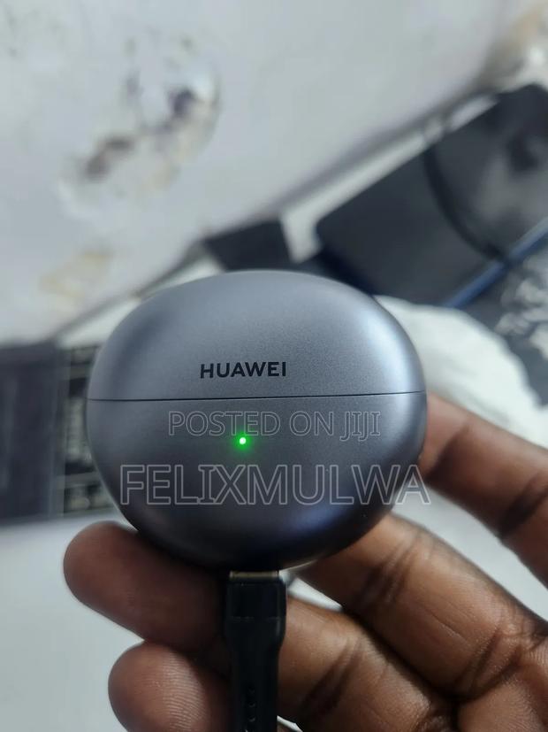 Bluetooth Pods - thumbnail 2
