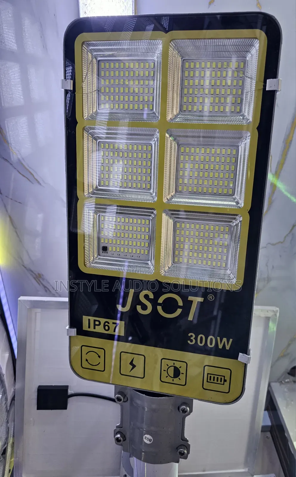 300w + Charging Solar 30w Complete - Mounting Bracket Solar Floodlight