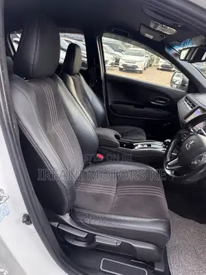 Honda Vezel 1.5 Hybrid 2WD 2019 White