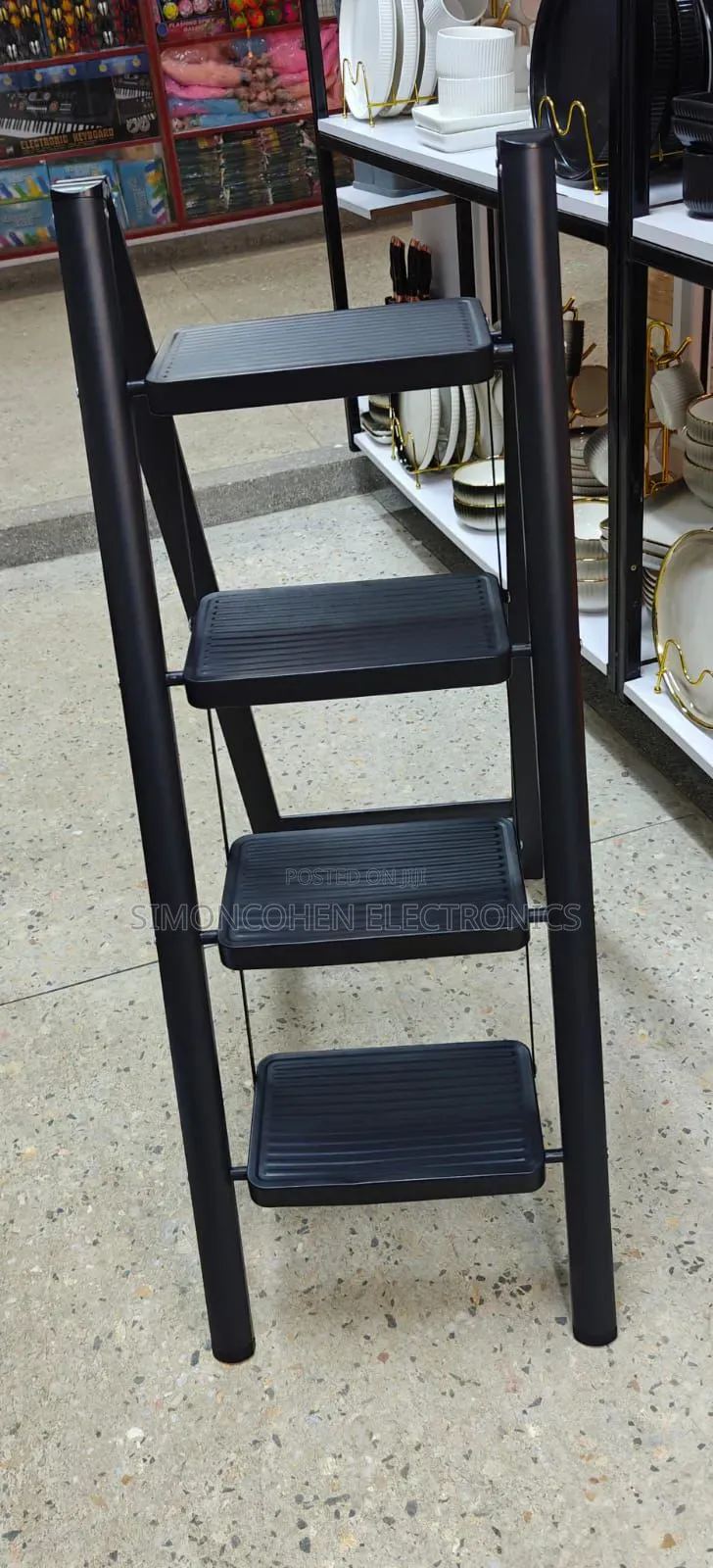 4 Layer Metallic Step Ladder
