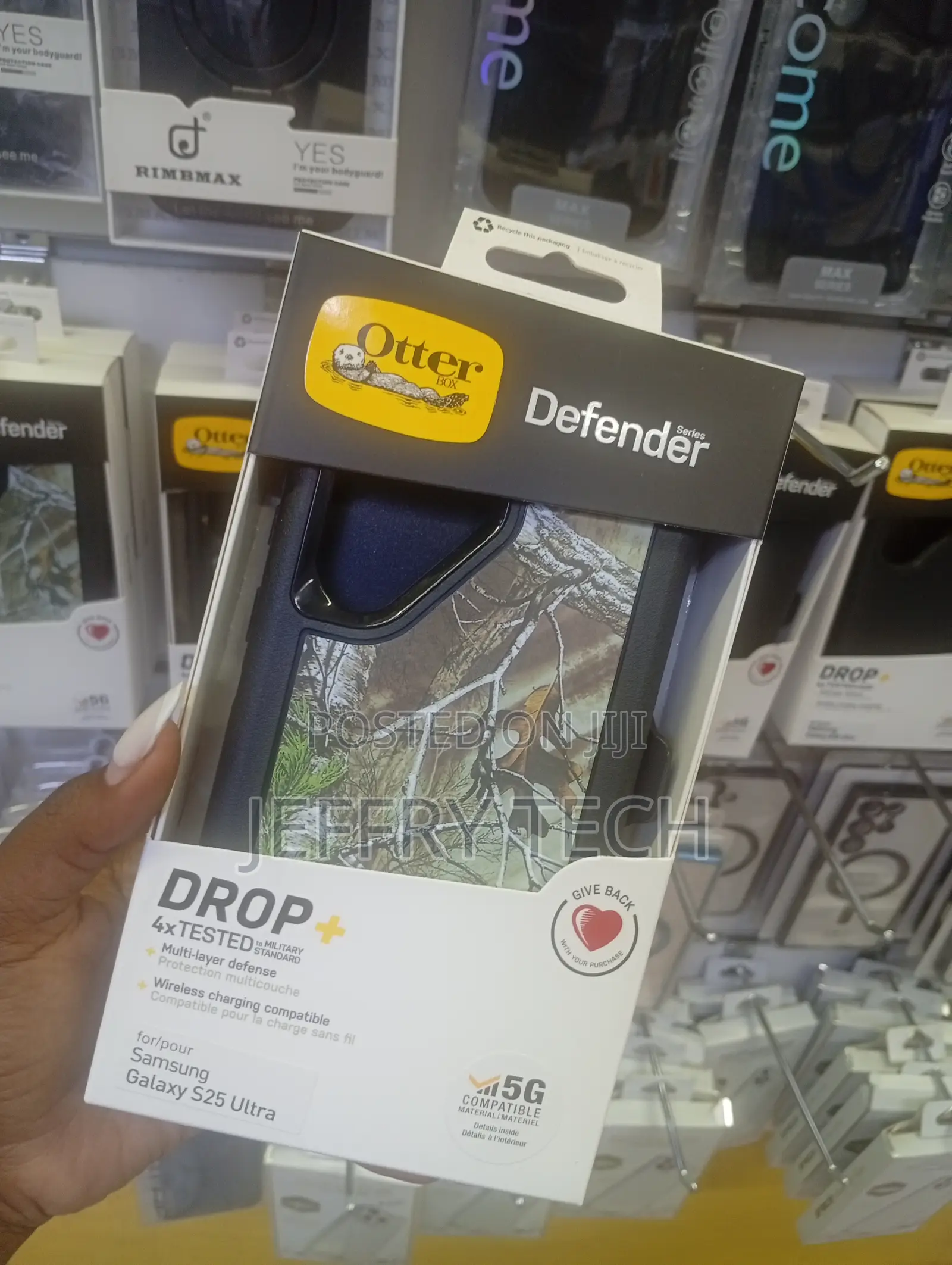 Samsung Galaxy S25 Ultra in a Realtree Camo Edition Case