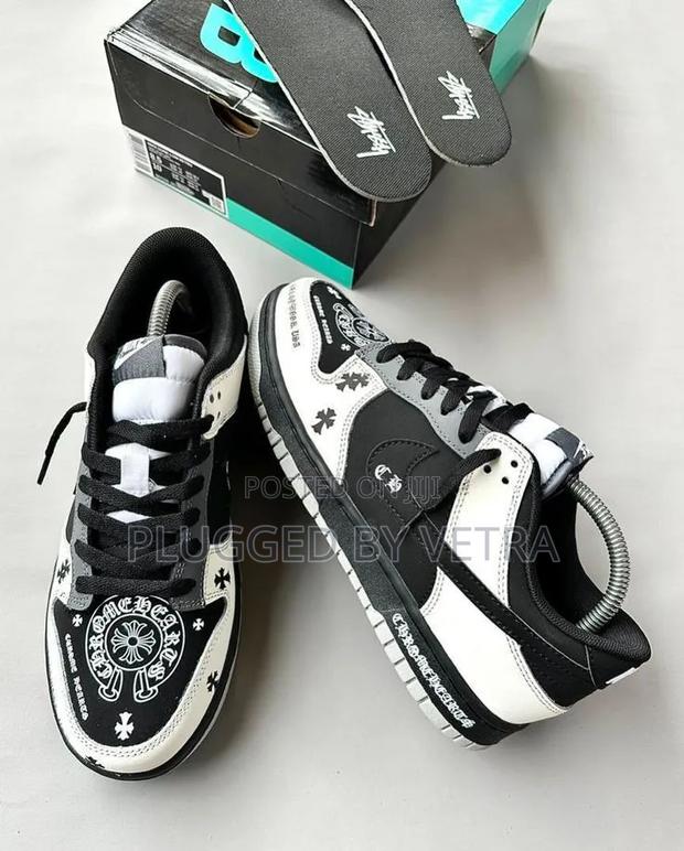 Nike Sb Dunks "Chrome Hearts in Black White/Coffee Colourway"