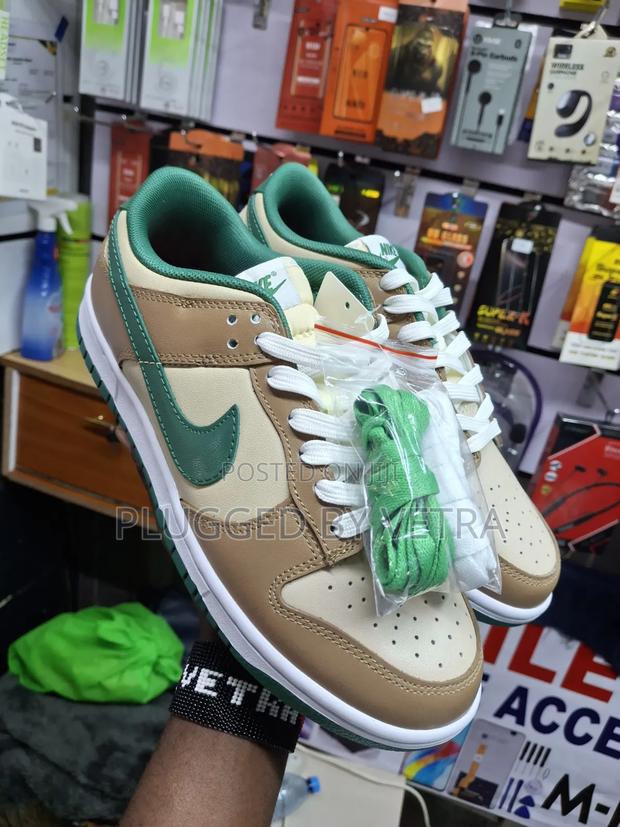 Nike Sb Dunks-George in Brown,Green Brown Colourway.