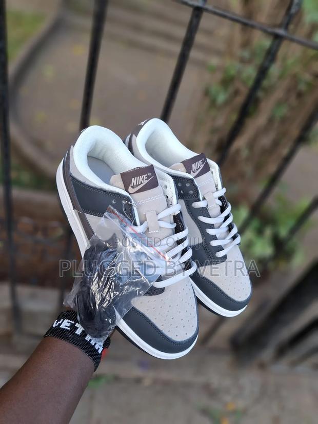 Sb Dunks Nike Otomo Brown Blue Colourway Sneakers. - thumbnail 2