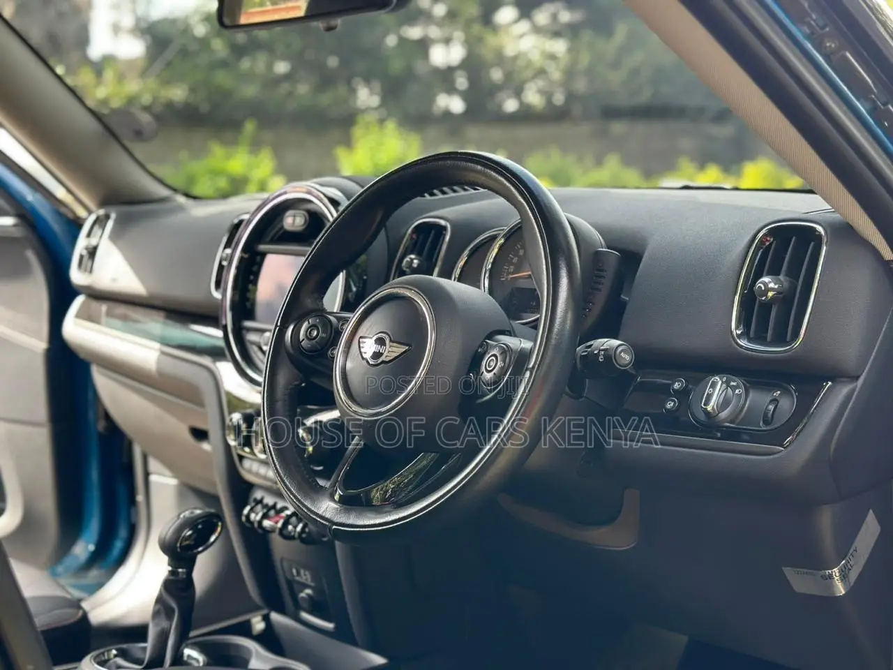 Mini Cooper 2018 Blue