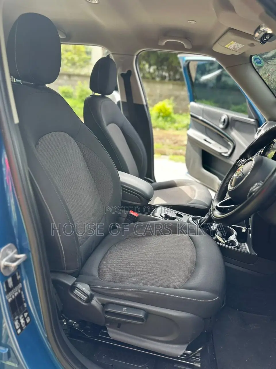 Mini Cooper 2018 Blue