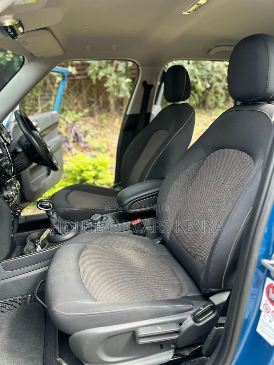 Mini Cooper 2018 Blue