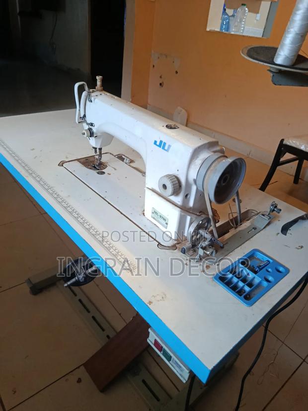 Juki DDL - 8700 Used