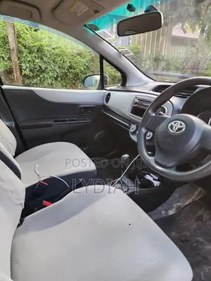 Toyota Vitz 2012 White
