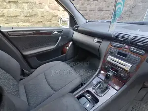 Mercedes-Benz C200 2000 Silver