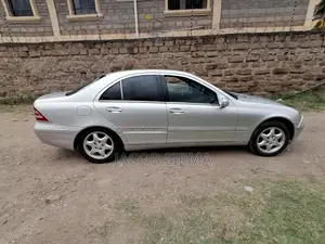 Mercedes-Benz C200 2000 Silver