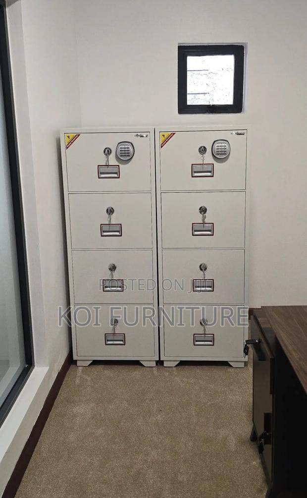 Office Safe; Power Strip Fireproof Executive Safe With 4 Drawers - main view