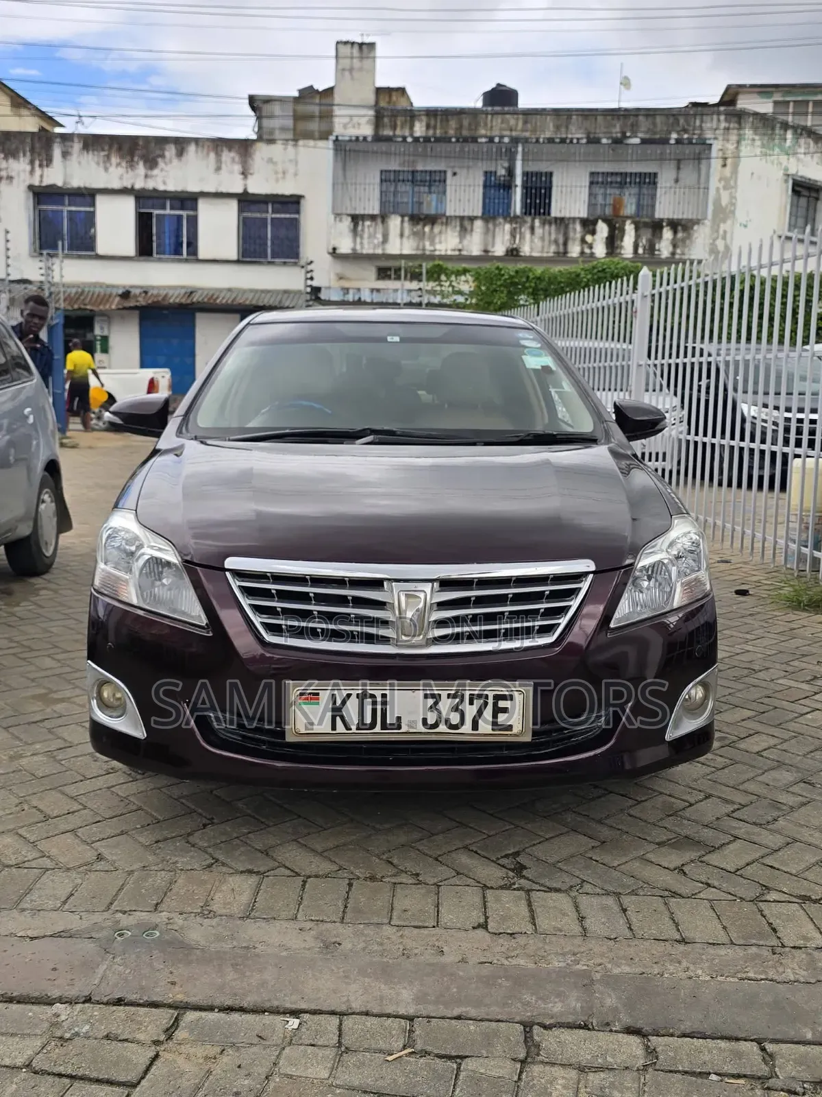 Toyota Premio 2017 Maroon