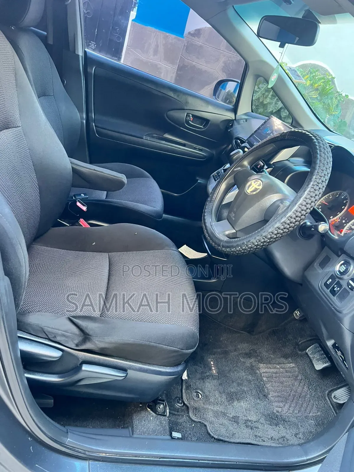 Toyota Wish 2013 Gray