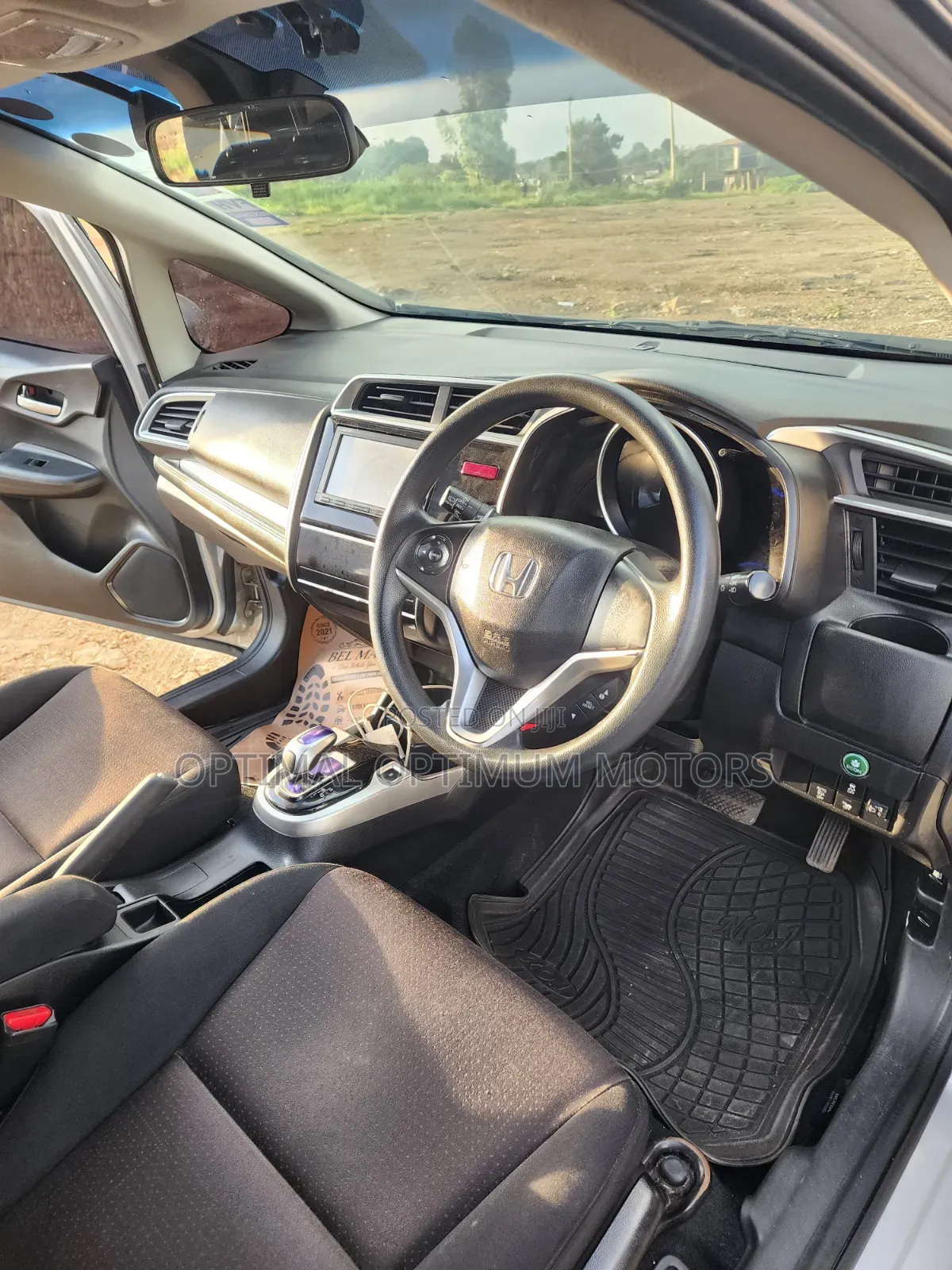 Honda Fit 2017 Silver