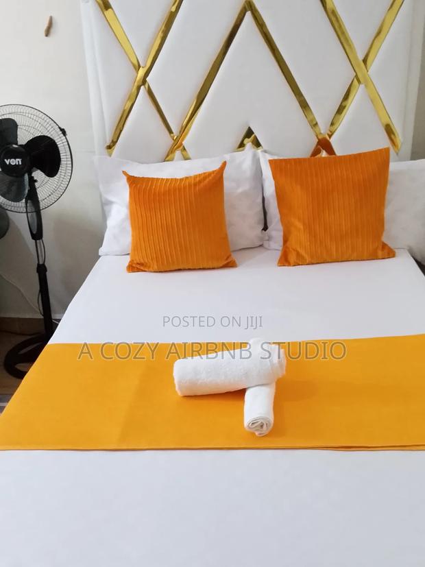 Chi Airbnb Studio - thumbnail 4