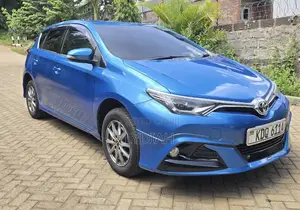 Toyota Auris 2017 Blue