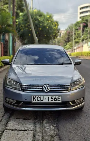 Volkswagen Passat 1.8 SE Sedan 2012 Blue