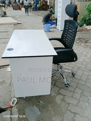 Office Lockable Drawers Table
