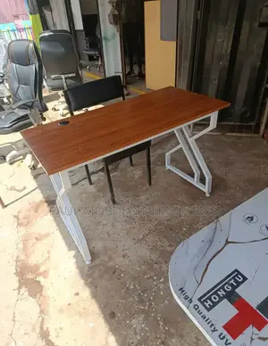 Office Table With Metallic Stands Frame