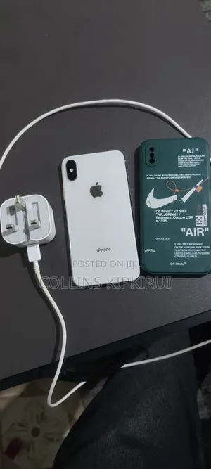 Apple iPhone X 64 GB White