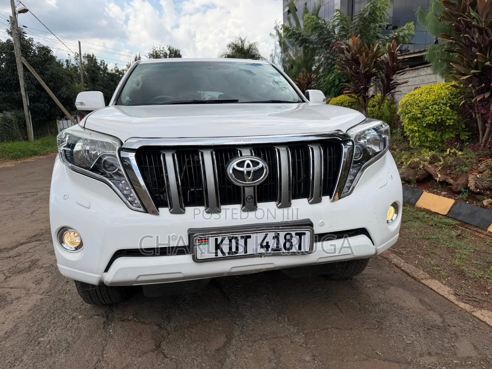 Toyota Land Cruiser Prado 2011 White