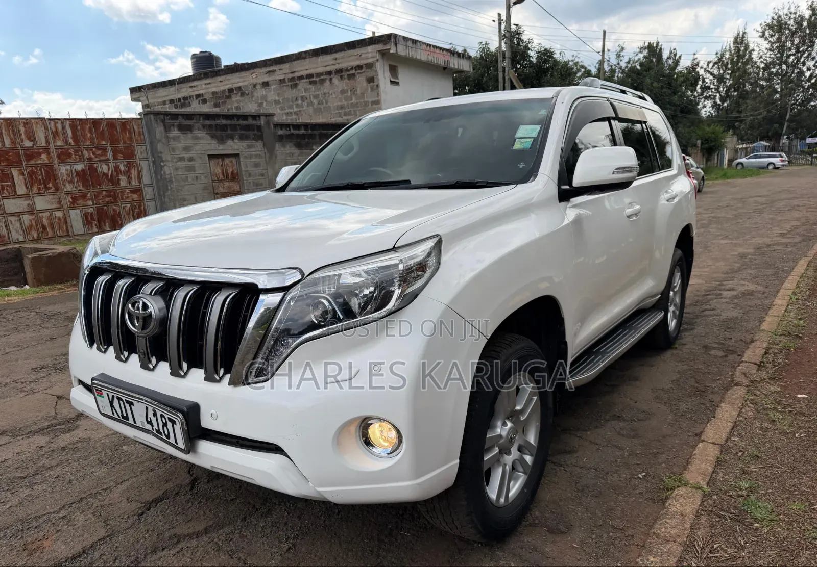 Toyota Land Cruiser Prado 2011 White