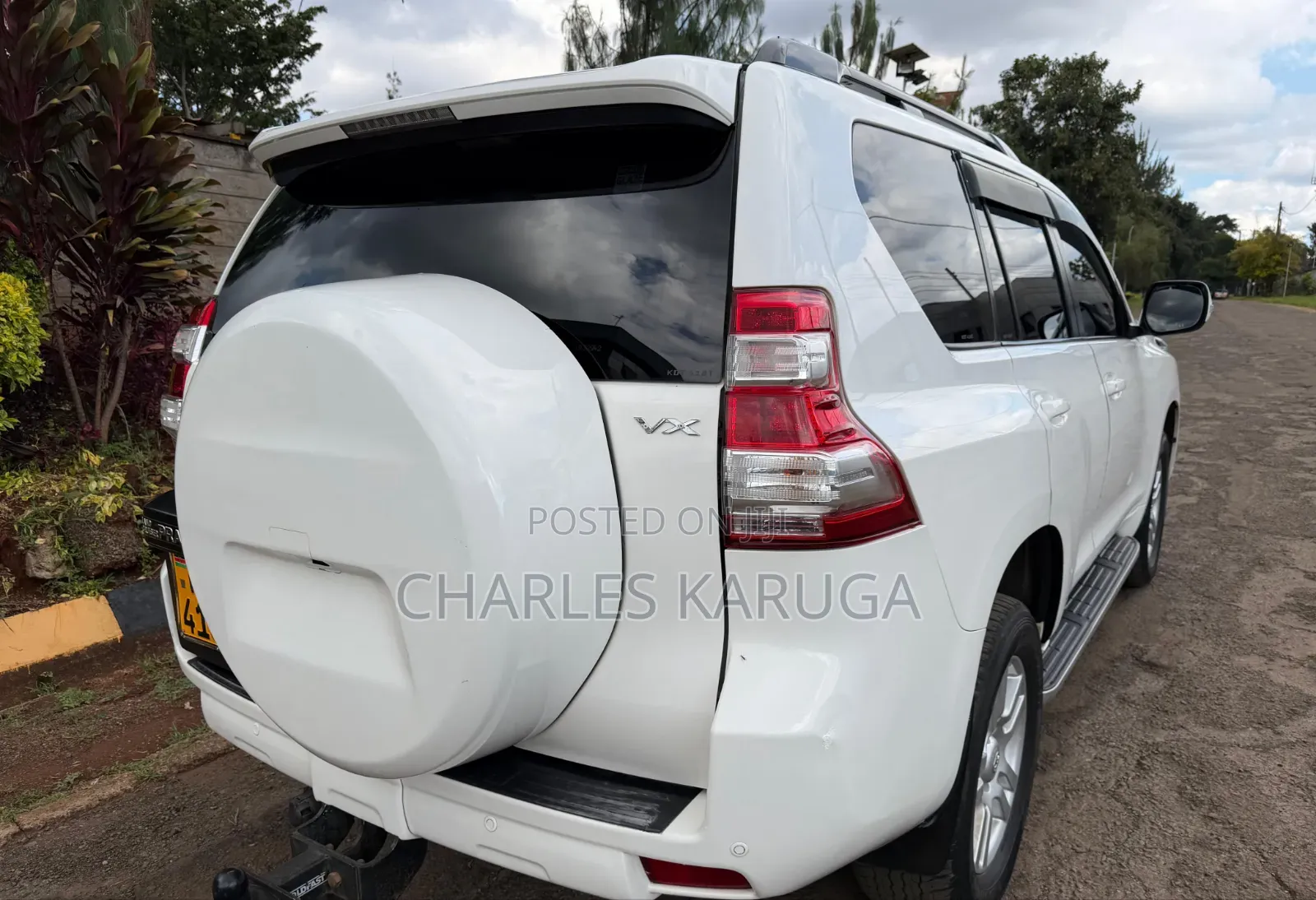 Toyota Land Cruiser Prado 2011 White