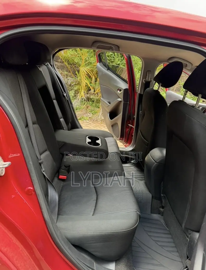 Mazda Axela 2015 Red