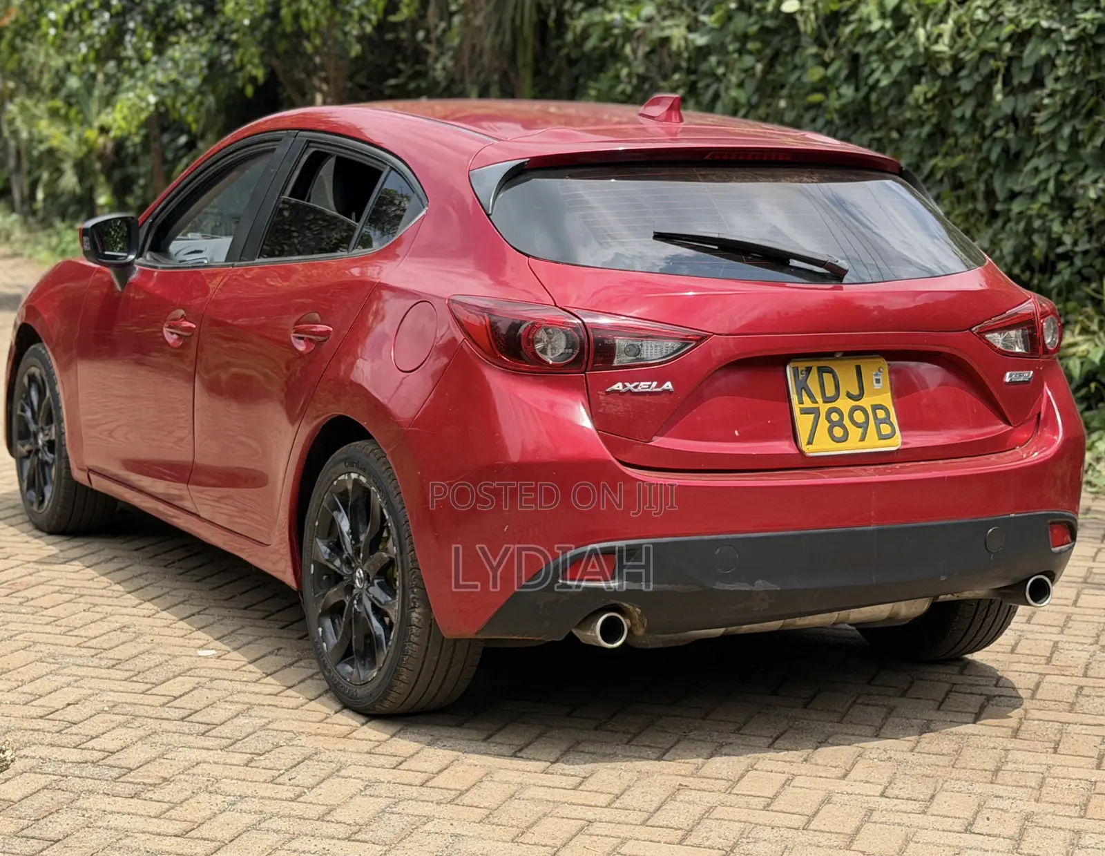 Mazda Axela 2015 Red