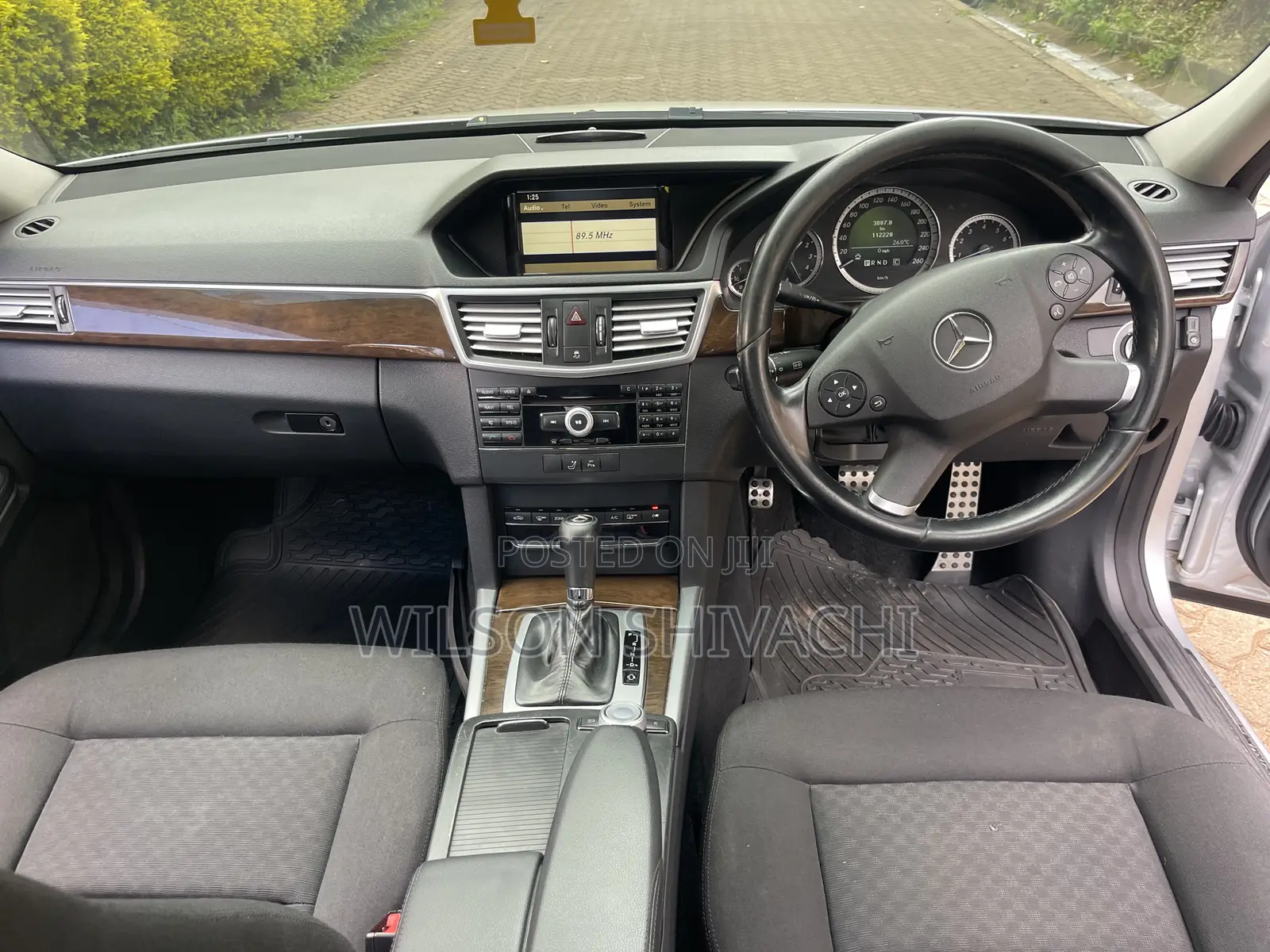 Mercedes-Benz E250 2010 Silver
