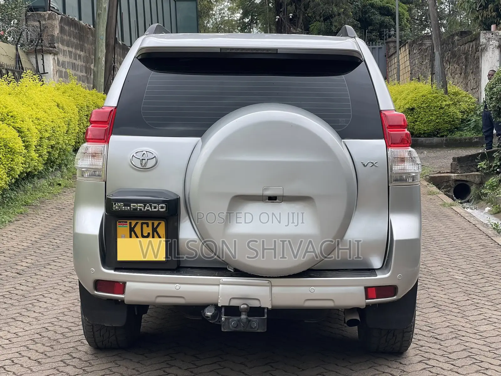 Toyota Land Cruiser Prado 2010 Silver